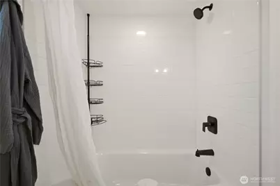 9016 12th Avenue SW #Unit C, Seattle, WA 98106 - Photo 27