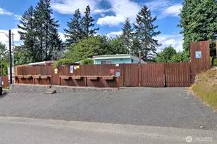 302 E Oak St, Shelton, WA 98584 - Photo 1