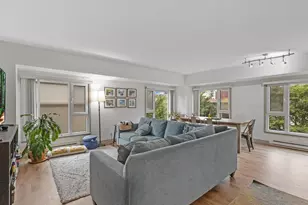 121 Vine St, Seattle, WA 98121 - Photo 1