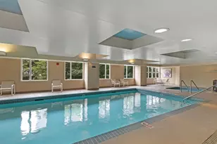 121 Vine St, Seattle, WA 98121 - Photo 29