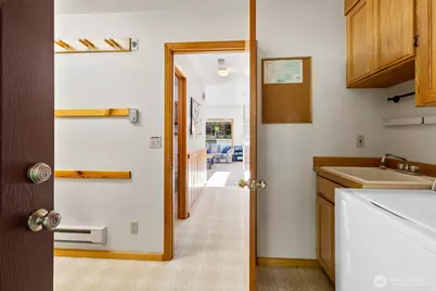 7101 Rainier Way, Glacier, WA 98244 - Photo 17
