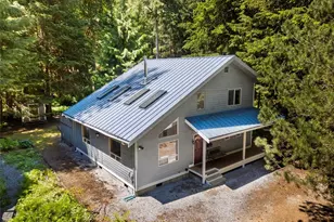 7101 Rainier Way, Glacier, WA 98244 - Photo 1