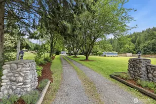 13732 217th Ave SE, Issaquah, WA 98027 - Photo 3