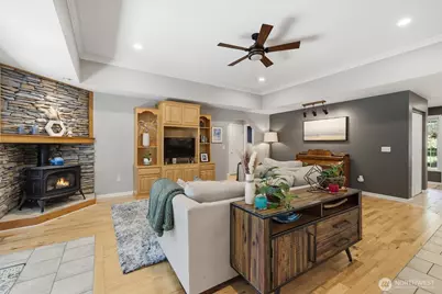 13732 217th Avenue SE, Issaquah, WA 98027 - Photo 13