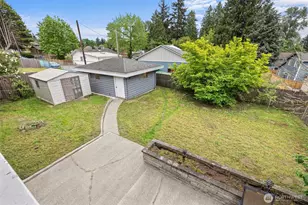 2001 NE 12th St, Renton, WA 98056 - Photo 31