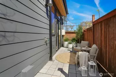 8332 24th Avenue NW, Seattle, WA 98117 - Photo 27