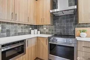 8332 24th Ave NW, Seattle, WA 98117 - Photo 7