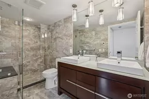 520 2nd Ave W, Seattle, WA 98119 - Photo 17