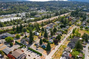 1240 Grant St, Bellingham, WA 98225 - Photo 7