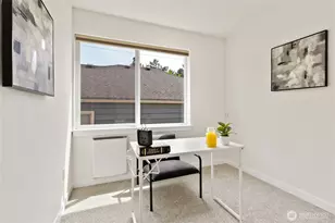 10306 Midvale Ave N, Seattle, WA 98133 - Photo 27