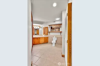 17049 Lake Point Drive SE, Yelm, WA 98597 - Photo 19
