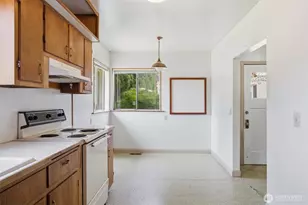 1251 Humboldt St, Bellingham, WA 98225 - Photo 11