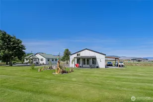 2735 4th St, East Wenatchee, WA 98802 - Photo 31