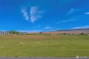2735 4th St, East Wenatchee, WA 98802 - Photo 29