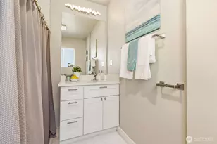 8123 49th Ave S, Seattle, WA 98118 - Photo 15