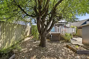 8123 49th Ave S, Seattle, WA 98118 - Photo 25