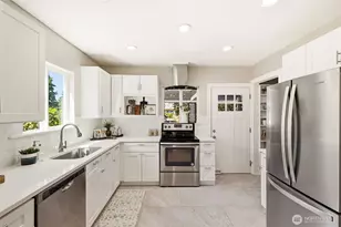 8123 49th Ave S, Seattle, WA 98118 - Photo 7