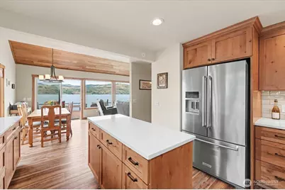 1386 S Lakeshore Road, Chelan, WA 98816 - Photo 23