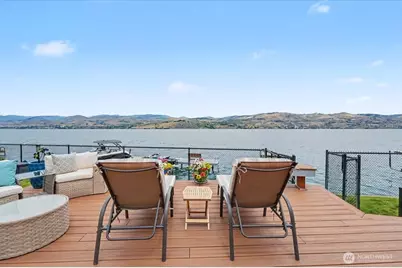 1386 S Lakeshore Road, Chelan, WA 98816 - Photo 11