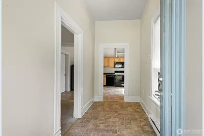 140 S Cambrian Avenue, Bremerton, WA 98312 - Photo 3