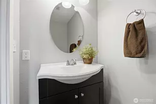 6911 Vandermark Rd E, Bonney Lake, WA 98391 - Photo 15