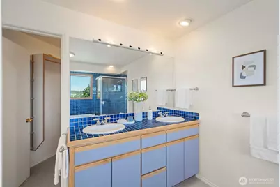 6121 NE 152nd Street, Kenmore, WA 98028 - Photo 17