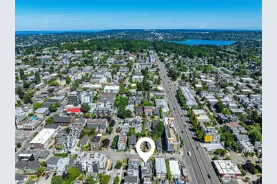 4222 Linden Avenue N, Seattle, WA 98103 - Photo 15