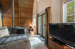 14001 Welcome Rd, Glacier, WA 98244 - Photo 9