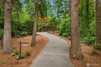 12820 NE 39th Street, Bellevue, WA 98005 - Photo 35