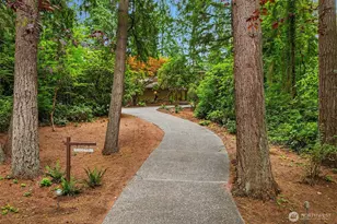 12820 NE 39th St, Bellevue, WA 98005 - Photo 35