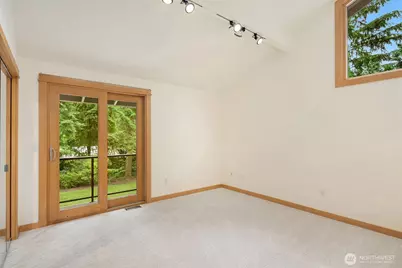 12820 NE 39th Street, Bellevue, WA 98005 - Photo 25
