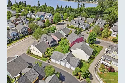 104 NE Sunset Street, Poulsbo, WA 98370 - Photo 3