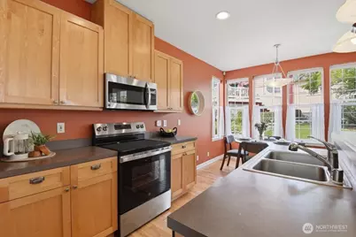 104 NE Sunset Street, Poulsbo, WA 98370 - Photo 11