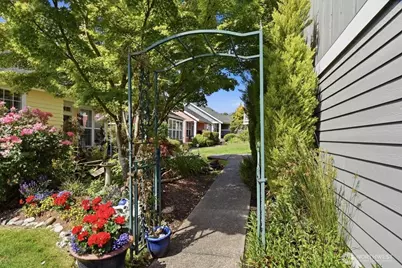 104 NE Sunset Street, Poulsbo, WA 98370 - Photo 5