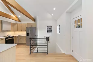 8216 Interlake Ave N, Seattle, WA 98103 - Photo 13