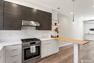 604 NW 77th Street #D, Seattle, WA 98117 - Photo 15