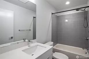 604 NW 77th St, Seattle, WA 98117 - Photo 11