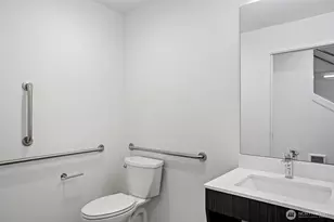 604 NW 77th St, Seattle, WA 98117 - Photo 7
