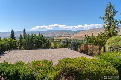 330 Sunnyslope Heights, Wenatchee, WA 98801 - Photo 25