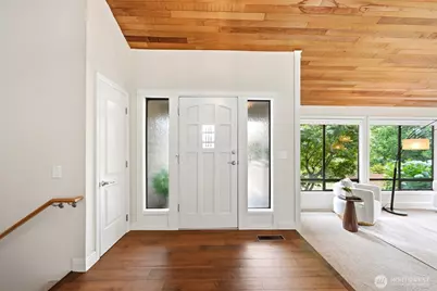 301 128th Avenue NE, Bellevue, WA 98005 - Photo 5
