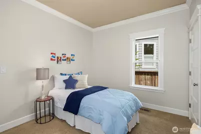 223 29th Avenue E, Seattle, WA 98112 - Photo 13