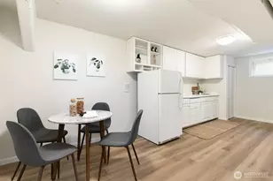 6050 43rd Ave NE, Seattle, WA 98115 - Photo 33