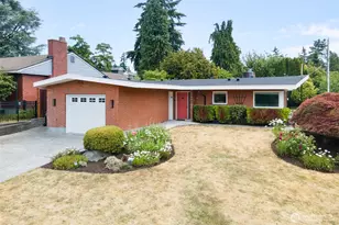6050 43rd Ave NE, Seattle, WA 98115 - Photo 1