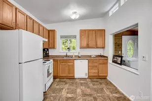 11321 E Lake Joy Dr NE, Carnation, WA 98014 - Photo 7