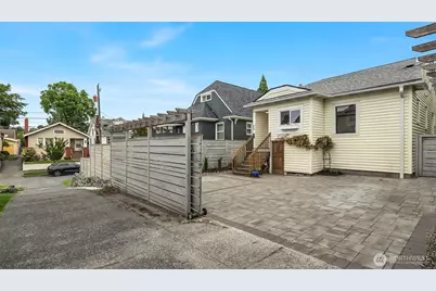 5215 Latona Avenue NE, Seattle, WA 98105 - Photo 25