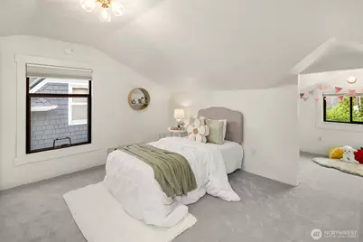 5215 Latona Avenue NE, Seattle, WA 98105 - Photo 17