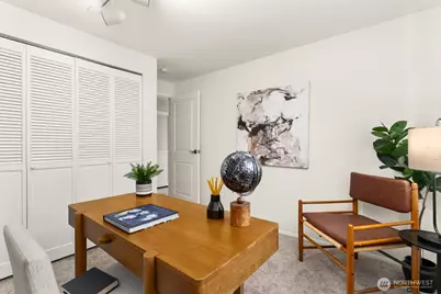 6652 Parkpoint Way NE #D-311, Seattle, WA 98115 - Photo 25