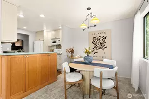 6652 Park Point Way NE, Seattle, WA 98115 - Photo 15