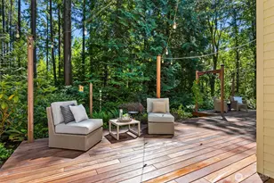 8363 NE Sumanee Pl, Bainbridge Island, WA 98110 - Photo 17