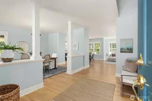 8363 NE Sumanee Pl, Bainbridge Island, WA 98110 - Photo 5